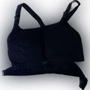 Victoria's Secret VSX Sports Bra - Size 34D in Black